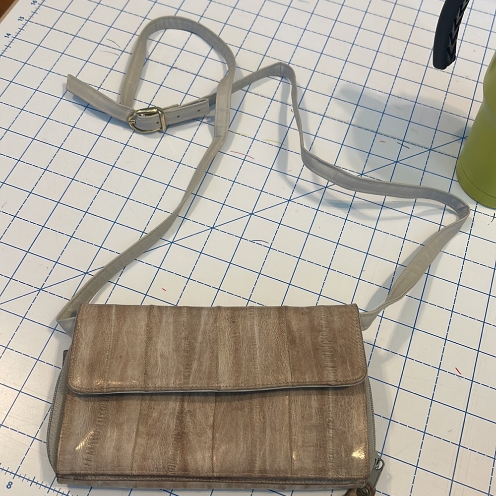 Lee Sands Crossbody Wallet Clutch Purse